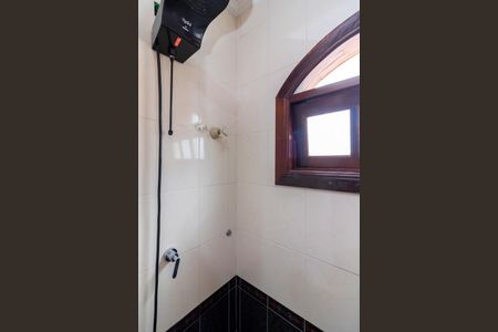 Casa à venda com 220m², 3 quartos e 3 vagasBanheiro da Suíte 2