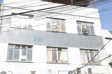 Apartamento para alugar com 85m², 2 quartos e sem vagaFachada