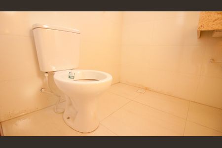 Apartamento à venda com 52m², 2 quartos e sem vaga Apartamento à venda com 52m², 2 quartos e sem vagaBanheiro
