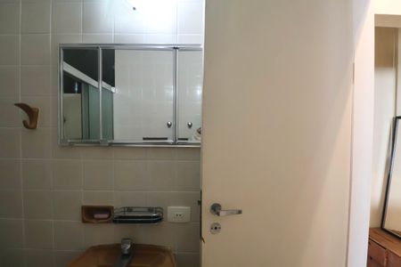 Apartamento para alugar com 300m², 3 quartos e 1 vaga Apartamento para alugar com 300m², 3 quartos e 1 vagaBanheiro Social