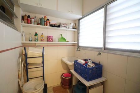 Apartamento para alugar com 300m², 3 quartos e 1 vaga Apartamento para alugar com 300m², 3 quartos e 1 vagaÁrea de Serviço