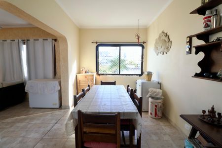 Apartamento para alugar com 300m², 3 quartos e 1 vaga Apartamento para alugar com 300m², 3 quartos e 1 vagaSala