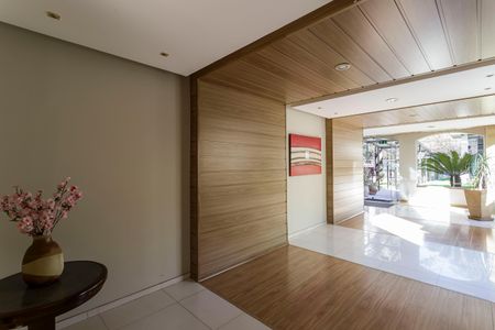 Apartamento à venda com 113m², 3 quartos e 2 vagas Apartamento à venda com 113m², 3 quartos e 2 vagasHall social