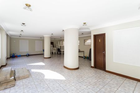 Apartamento à venda com 113m², 3 quartos e 2 vagas Apartamento à venda com 113m², 3 quartos e 2 vagasÁrea comum - Salão de festas