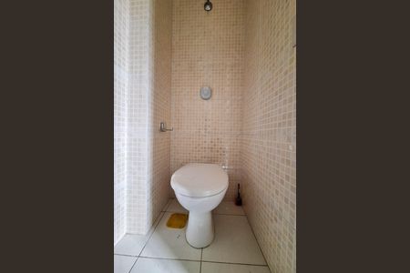 Apartamento à venda com 103m², 2 quartos e 1 vaga Apartamento à venda com 103m², 2 quartos e 1 vagaBanheiro de serviço