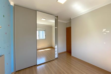 Apartamento à venda com 126m², 4 quartos e 3 vagas Apartamento à venda com 126m², 4 quartos e 3 vagasQuarto 3