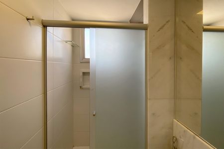 Apartamento à venda com 126m², 4 quartos e 3 vagas Apartamento à venda com 126m², 4 quartos e 3 vagasBanheiro da Suíte