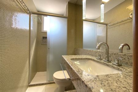 Apartamento à venda com 126m², 4 quartos e 3 vagas Apartamento à venda com 126m², 4 quartos e 3 vagasBanheiro