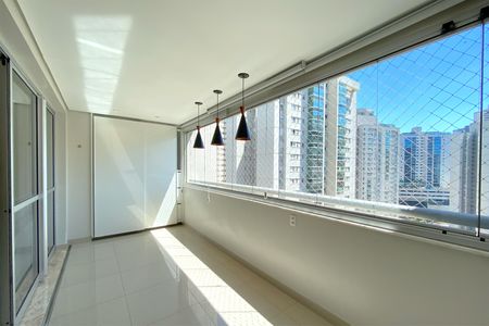 Varanda da Sala de apartamento à venda com 4 quartos, 126m² em Vila da Serra, Nova Lima