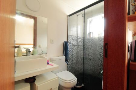 Apartamento à venda com 96m², 3 quartos e 1 vaga Apartamento à venda com 96m², 3 quartos e 1 vagaBanheiro da Suíte