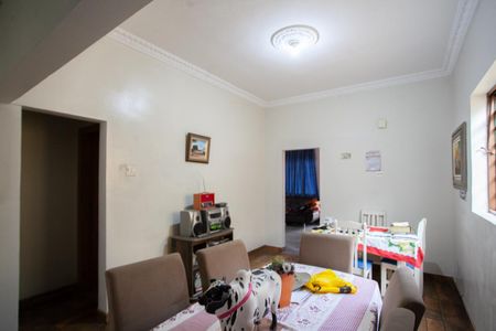 Casa à venda com 250m², 4 quartos e 3 vagas Casa à venda com 250m², 4 quartos e 3 vagasSala de Jantar