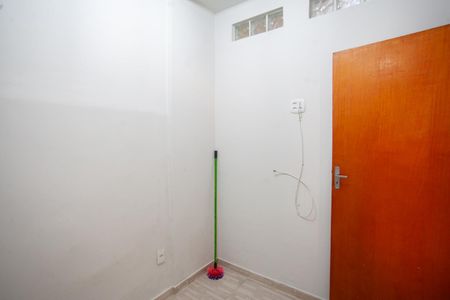 Casa à venda com 250m², 4 quartos e 3 vagas Casa à venda com 250m², 4 quartos e 3 vagasEdícula - Quarto 2