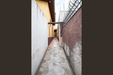 Casa à venda com 250m², 4 quartos e 3 vagas Casa à venda com 250m², 4 quartos e 3 vagasEdícula - Entrada