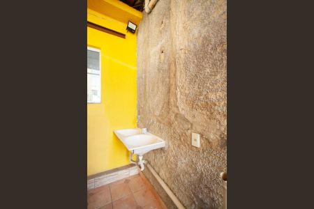 Casa à venda com 250m², 4 quartos e 3 vagas Casa à venda com 250m², 4 quartos e 3 vagasEdícula - Área de Serviço