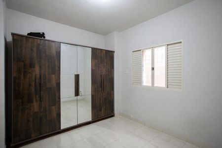 Casa à venda com 250m², 4 quartos e 3 vagas Casa à venda com 250m², 4 quartos e 3 vagasQuarto 1