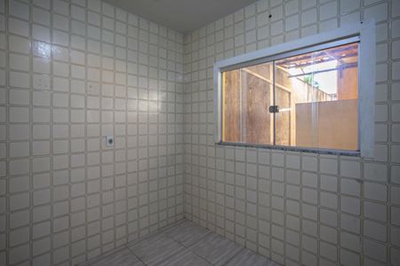 Casa à venda com 250m², 4 quartos e 3 vagas Casa à venda com 250m², 4 quartos e 3 vagasEdícula - Cozinha