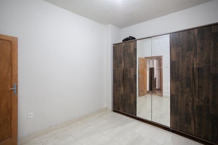 Casa à venda com 250m², 4 quartos e 3 vagas Casa à venda com 250m², 4 quartos e 3 vagasQuarto 1