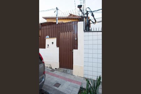 Casa à venda com 250m², 4 quartos e 3 vagas Casa à venda com 250m², 4 quartos e 3 vagasFachada da Edícula