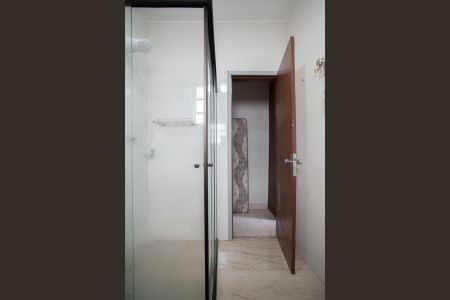 Casa à venda com 250m², 4 quartos e 3 vagas Casa à venda com 250m², 4 quartos e 3 vagasBanheiro da Suíte