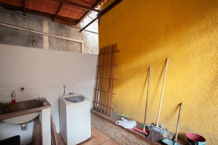 Casa à venda com 250m², 4 quartos e 3 vagas Casa à venda com 250m², 4 quartos e 3 vagasÁrea de Serviço