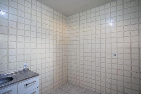 Casa à venda com 250m², 4 quartos e 3 vagas Casa à venda com 250m², 4 quartos e 3 vagasEdícula - Cozinha