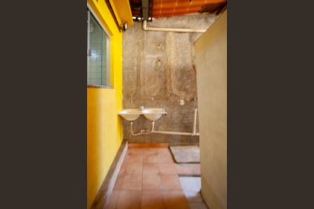 Casa à venda com 250m², 4 quartos e 3 vagas Casa à venda com 250m², 4 quartos e 3 vagasEdícula - Área de Serviço