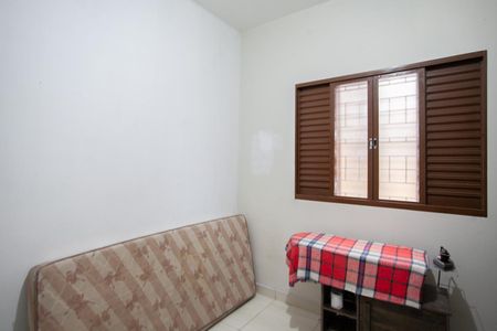 Casa à venda com 250m², 4 quartos e 3 vagas Casa à venda com 250m², 4 quartos e 3 vagasQuarto 2