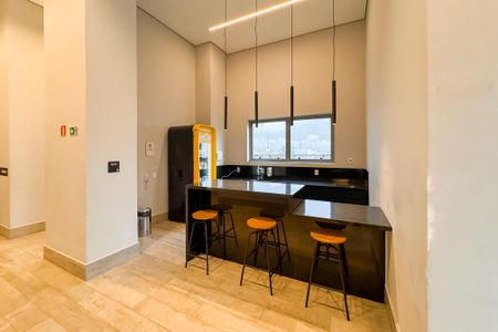 Studio à venda com 23m², 1 quarto e sem vaga Studio à venda com 23m², 1 quarto e sem vagaBar - Rooftop