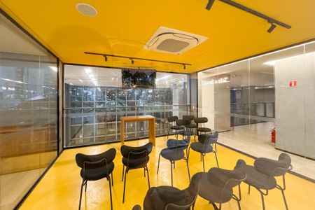 Studio à venda com 23m², 1 quarto e sem vaga Studio à venda com 23m², 1 quarto e sem vagaÁrea Comum - Sala de Reunião