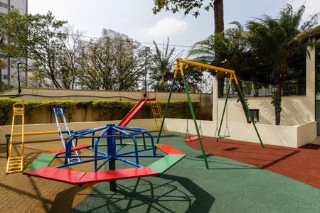 Apartamento à venda com 50m², 2 quartos e 1 vaga Apartamento à venda com 50m², 2 quartos e 1 vagaÁrea comum - Playground