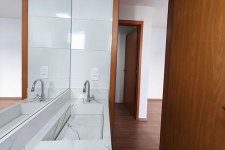 Apartamento para alugar com 45m², 2 quartos e 1 vagaBanheiro Social