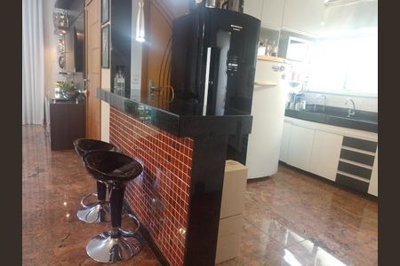 Apartamento à venda com 219m², 3 quartos e 3 vagas