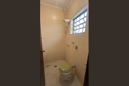 Banheiro de kitnet/studio para alugar com 1 quarto, 25m² em Cidade Universitária, Campinas