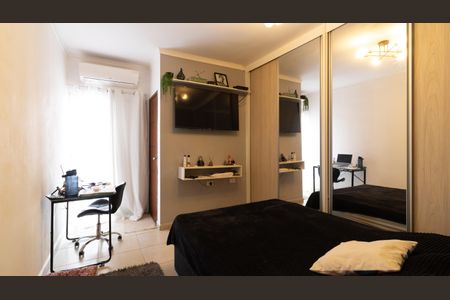 Casa à venda com 182m², 3 quartos e 4 vagasSuíte 1