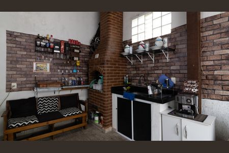 Casa à venda com 182m², 3 quartos e 4 vagasEspaço Gourmet