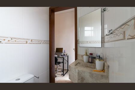 Casa à venda com 182m², 3 quartos e 4 vagasBanheiro da Suíte 1