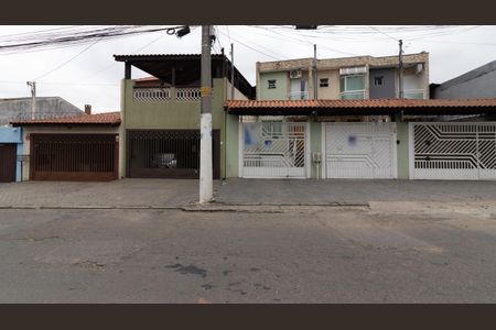 Casa à venda com 182m², 3 quartos e 4 vagasFachada