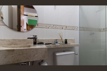 Casa à venda com 182m², 3 quartos e 4 vagasBanheiro da Suíte 2