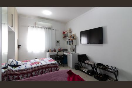 Casa à venda com 182m², 3 quartos e 4 vagasSuíte 3