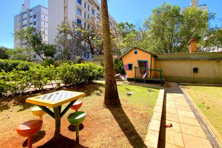 Apartamento à venda com 375m², 4 quartos e 4 vagasÁrea comum - Playground