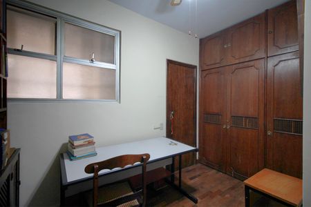 Apartamento à venda com 375m², 4 quartos e 4 vagasEscritório