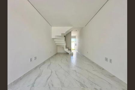 Casa à venda com 2 quartos, 110m² em São João Batista, Belo Horizonte