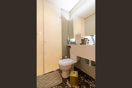 Apartamento à venda com 72m², 2 quartos e 1 vaga Apartamento à venda com 72m², 2 quartos e 1 vagaBanheiro Social