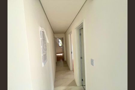 Apartamento à venda com 135m², 4 quartos e 2 vagas Apartamento à venda com 135m², 4 quartos e 2 vagasCorredor