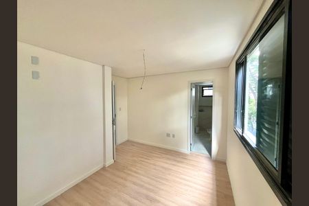 Apartamento à venda com 135m², 4 quartos e 2 vagas Apartamento à venda com 135m², 4 quartos e 2 vagasSuíte