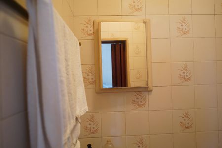 Casa à venda com 300m², 2 quartos e 2 vagasBanheiro de Serviço