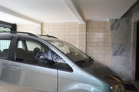 Casa à venda com 300m², 2 quartos e 2 vagasGaragem