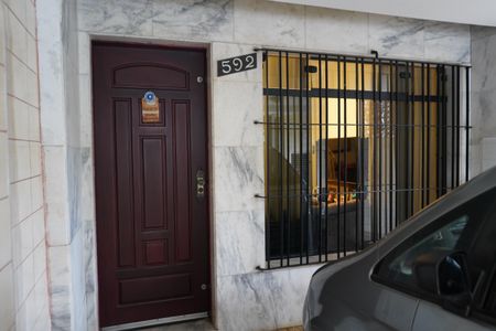 Casa à venda com 300m², 2 quartos e 2 vagasGaragem