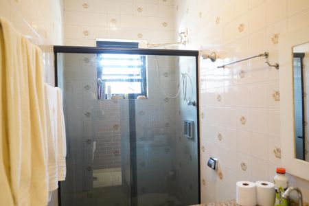 Casa à venda com 300m², 2 quartos e 2 vagasBanheiro Social