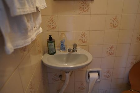 Casa à venda com 300m², 2 quartos e 2 vagasBanheiro de Serviço